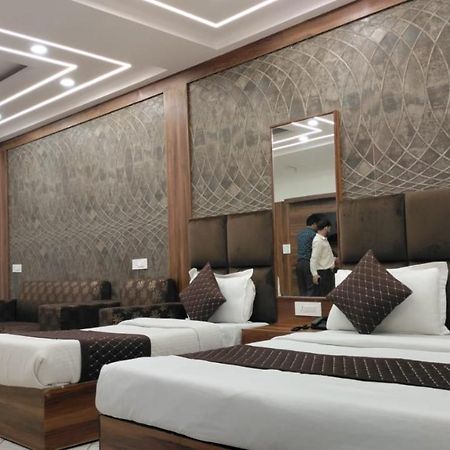 Hotel Singh Continetal Delhi  Exterior photo