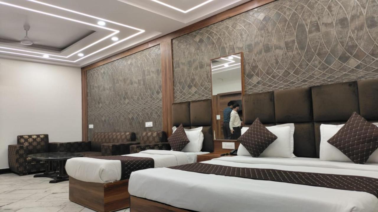 Hotel Singh Continetal Delhi  Exterior photo
