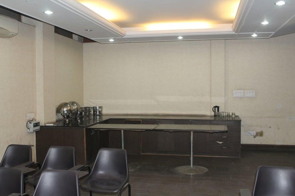 Hotel Singh Continetal Delhi  Exterior photo
